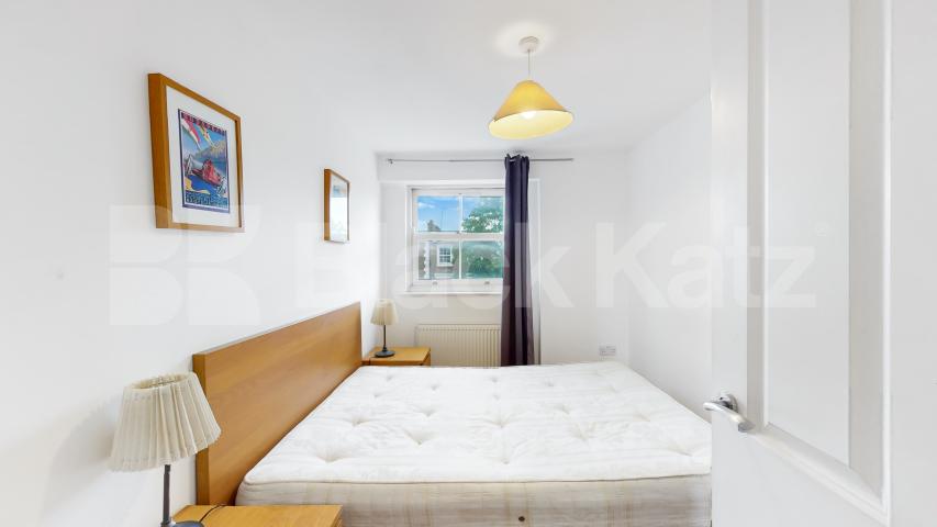 Refurbished Refurbished Two Bedroom Flat in Elegant Period Conversion Rochester Road, Camden